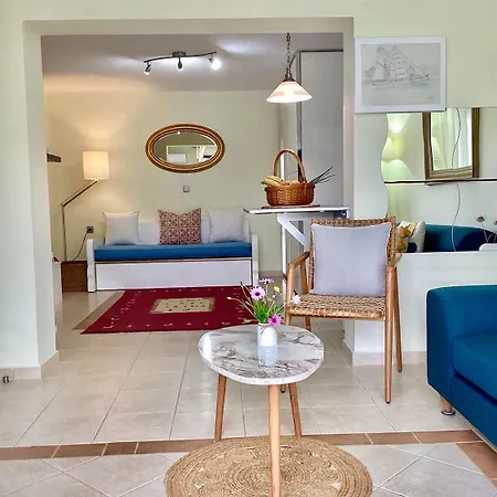 Appartement The Blue House Vromolithos