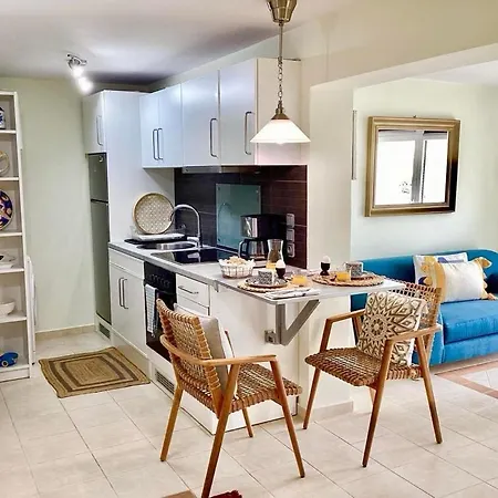 The Blue House Apartment
