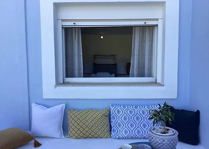 Daire The Blue House