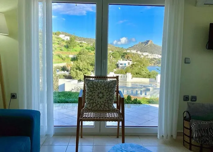 The Blue House Daire Vromolithos