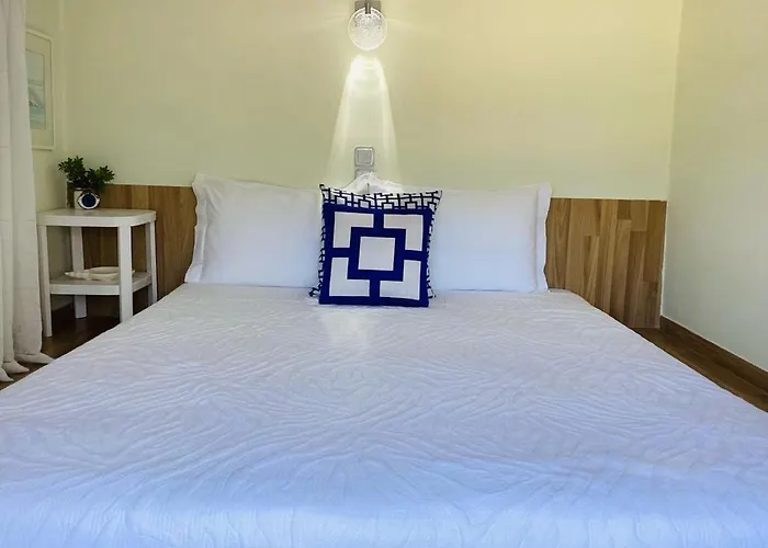 The Blue House Vromolithos