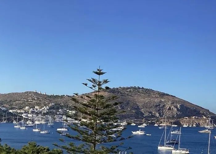 The Blue House Daire Vromolithos